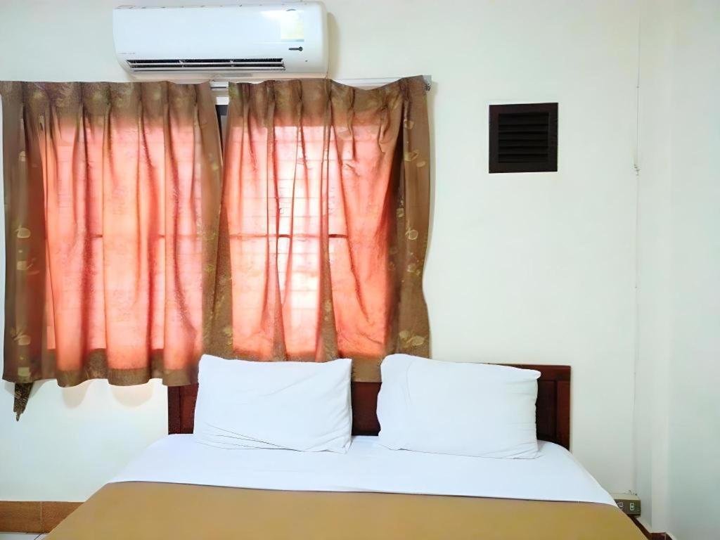 Souvanna 2 Hotel Vientiane Dış mekan fotoğraf